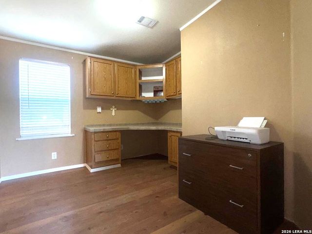 435 North Trail, Pleasanton, TX 78064