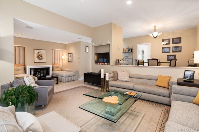 29 Beechwood Way, Briarcliff Manor, NY 10510