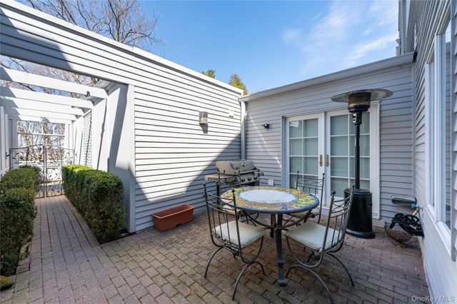 29 Beechwood Way, Briarcliff Manor, NY 10510