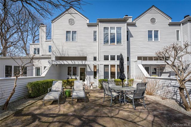 29 Beechwood Way, Briarcliff Manor, NY 10510