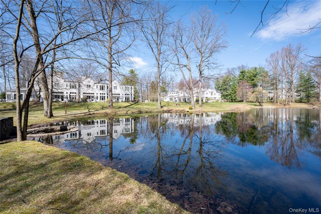 29 Beechwood Way, Briarcliff Manor, NY 10510