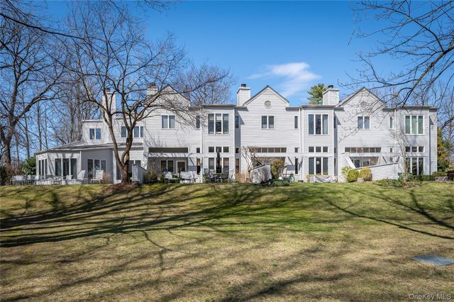 29 Beechwood Way, Briarcliff Manor, NY 10510