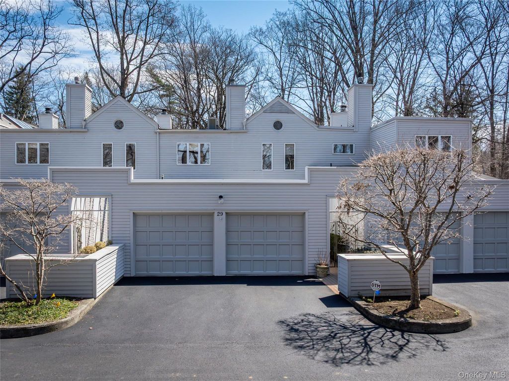 29 Beechwood Way, Briarcliff Manor, NY 10510
