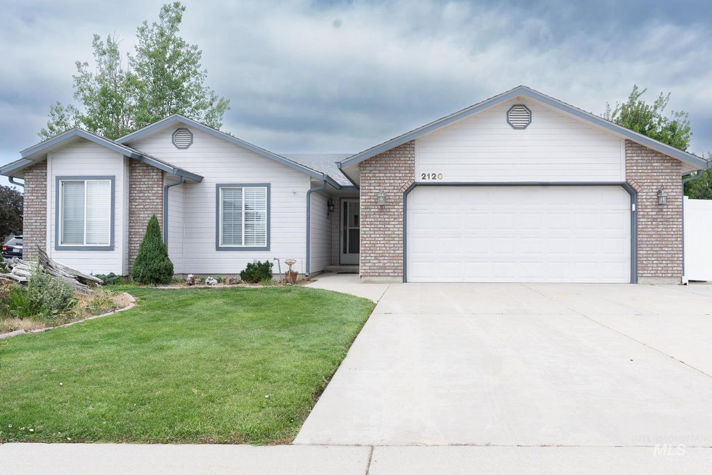 2120 Carey Pl, Nampa, ID 83651