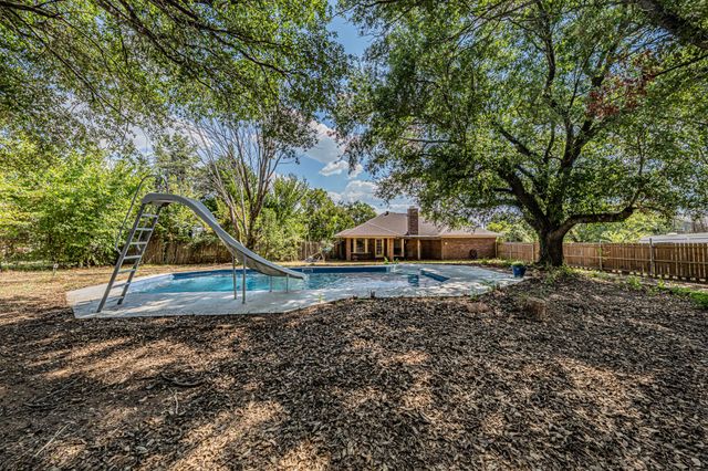 8221 County Road 518, Burleson, TX 76028