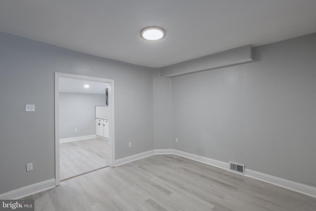 31 S SUSSEX ST, GLOUCESTER CITY, NJ 08030 — photo 4