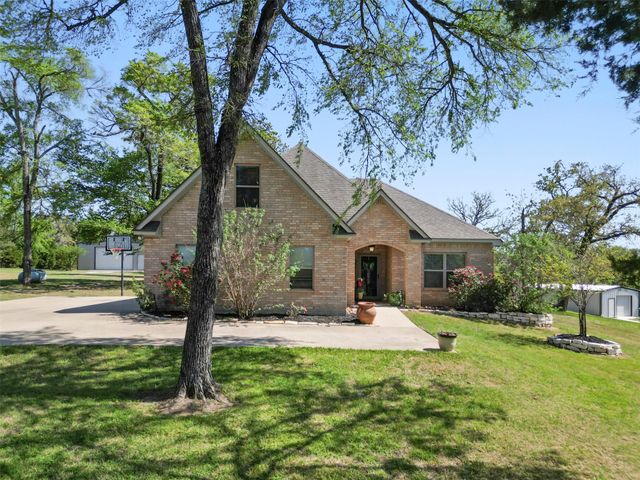 638 Oak Tree Lane, Franklin, TX 77856