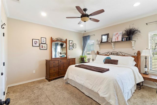 638 Oak Tree Lane, Franklin, TX 77856