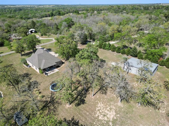 638 Oak Tree Lane, Franklin, TX 77856