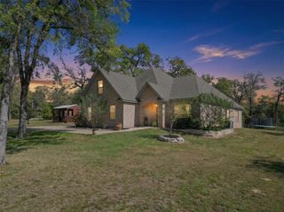 638 Oak Tree Lane, Franklin, TX 77856