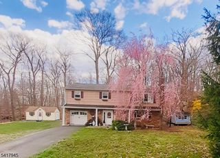 47 Indian Trl, Hopatcong Boro, NJ 07821