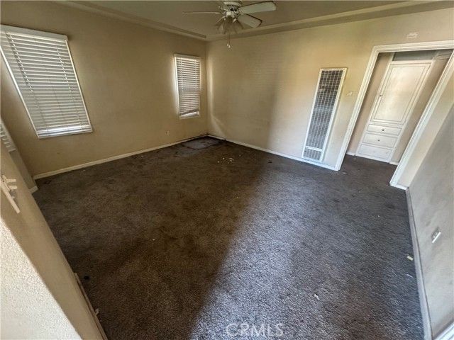 10600 Hildreth Avenue, South Gate, CA 90280