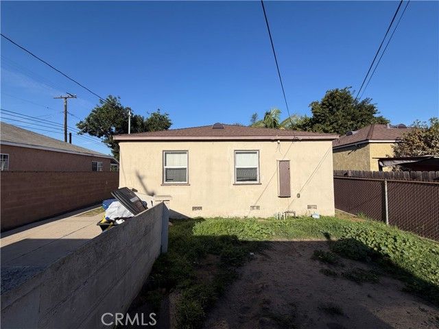 10600 Hildreth Avenue, South Gate, CA 90280