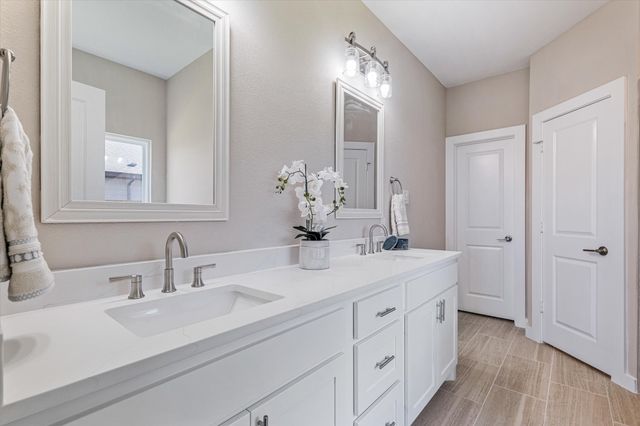 430 Cirrus Circle, Muenster, TX 76252