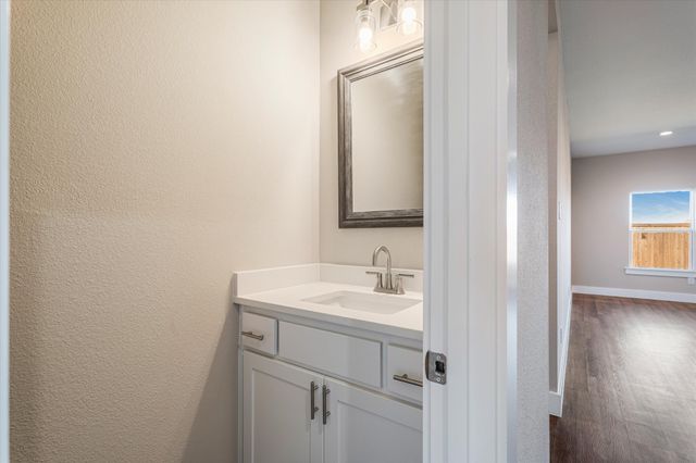 430 Cirrus Circle, Muenster, TX 76252