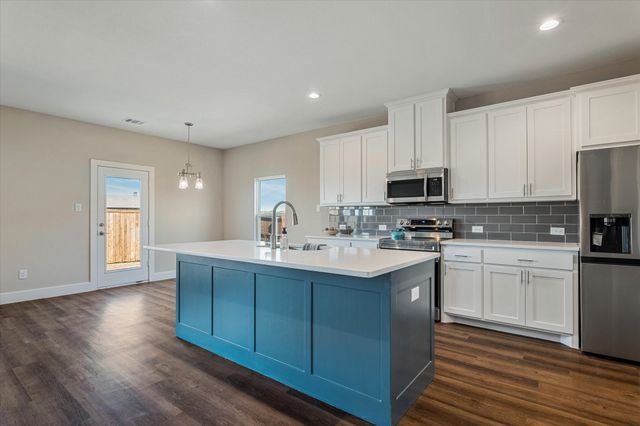 430 Cirrus Circle, Muenster, TX 76252