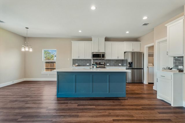 430 Cirrus Circle, Muenster, TX 76252