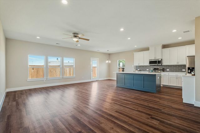 430 Cirrus Circle, Muenster, TX 76252