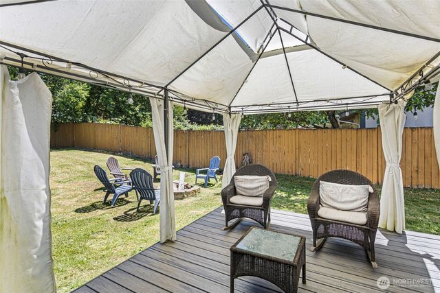 12711 52nd Avenue E, Tacoma, WA 98446