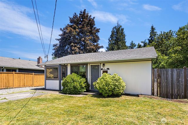 12711 52nd Avenue E, Tacoma, WA 98446