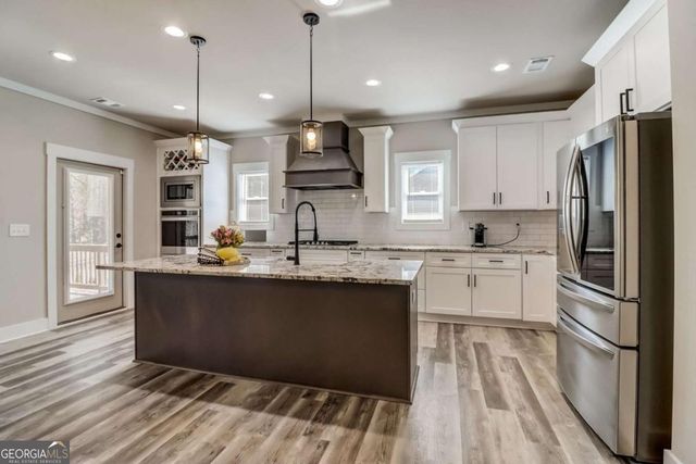 569 White Oak Way, Monroe, GA 30655