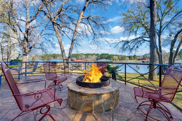 23126 J E B Circle, Frankston, TX 75763