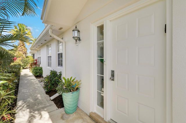 262 Brier Circle, Jupiter, FL 33458
