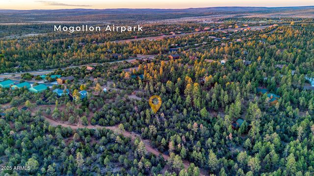 2333 ELK RIDGE Lane 004H, Overgaard, AZ 85933