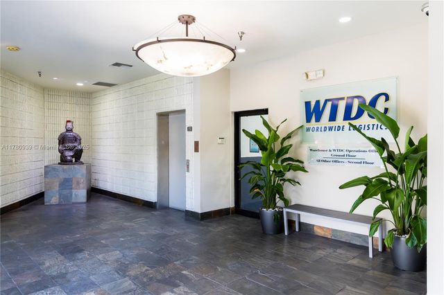 2801 NW 74 AV S02, Miami, FL 33122