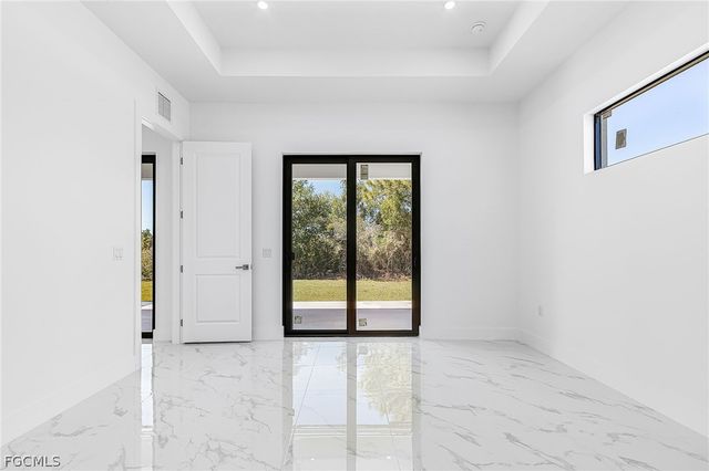 752 Crystal AVE S, Lehigh Acres, FL 33974