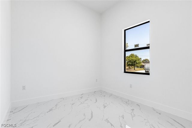 752 Crystal AVE S, Lehigh Acres, FL 33974