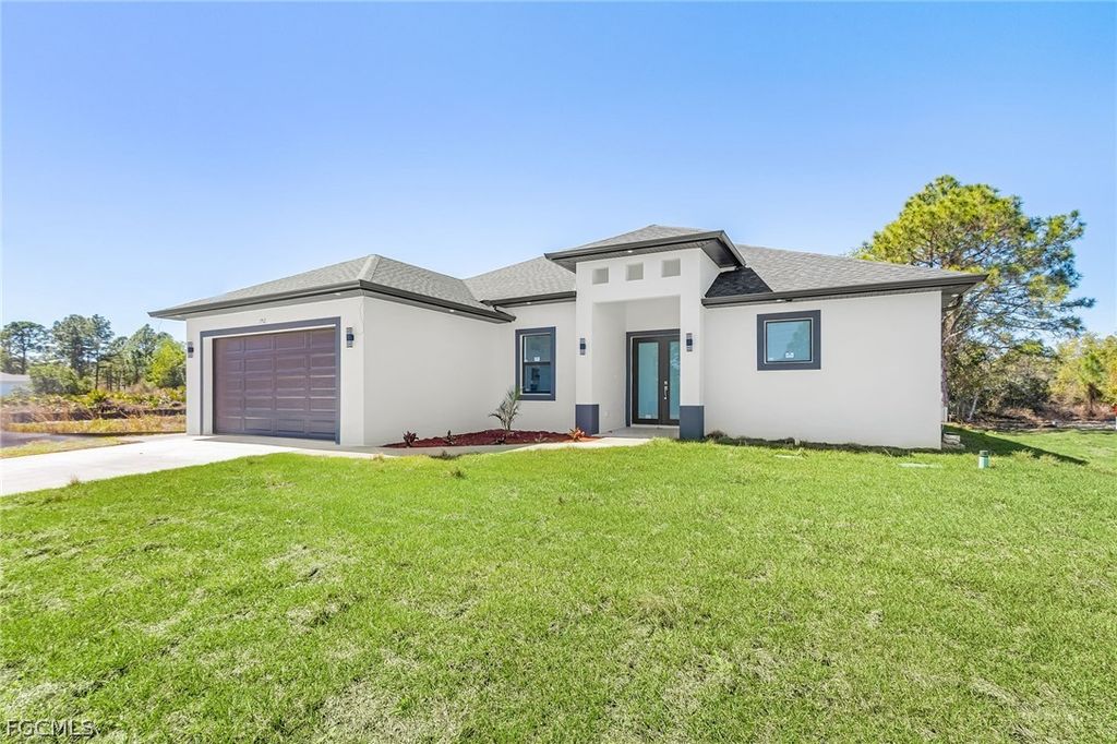 752 Crystal AVE S, Lehigh Acres, FL 33974