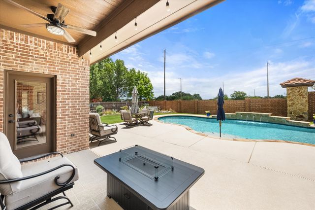 7202 Cattle Barron Court, Midlothian, TX 76065