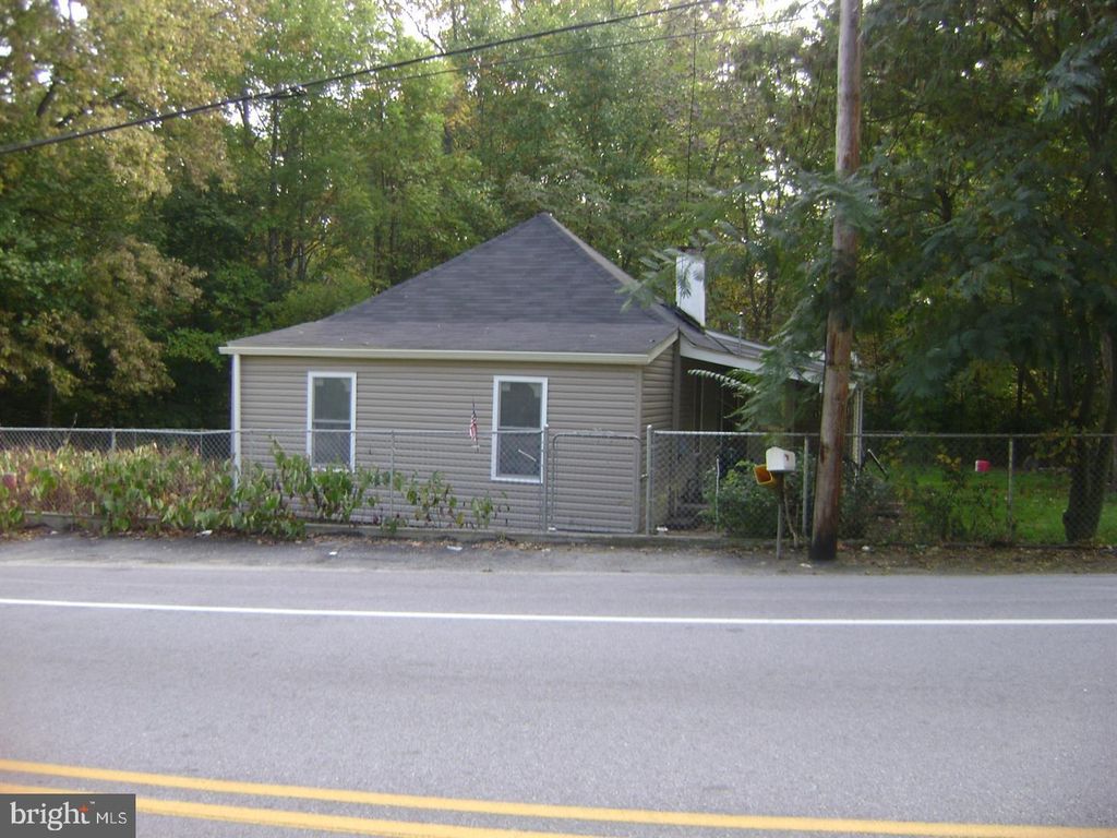 5445 N GEORGE STREET EXT, Manchester, PA 17345