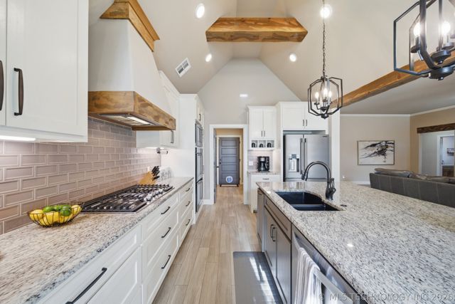 1204 Fairway Street, Claremore, OK 74019