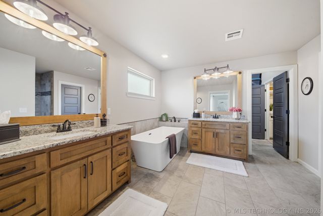 1204 Fairway Street, Claremore, OK 74019