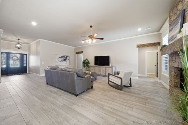 1204 Fairway Street, Claremore, OK 74019