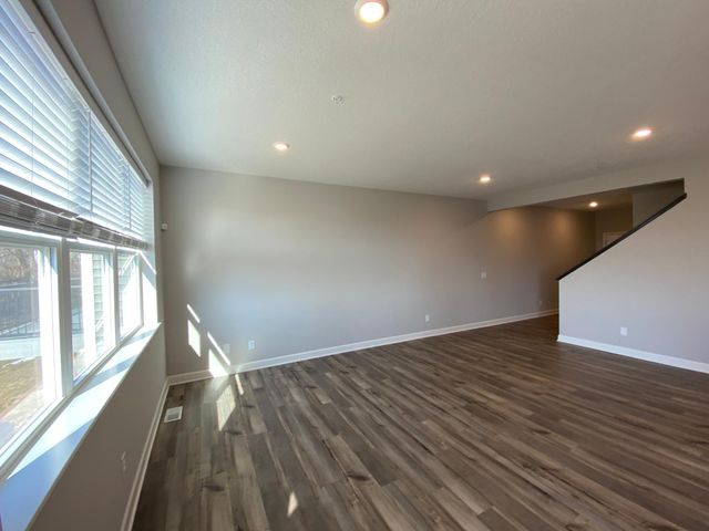 178 Jean Avenue N, Lake Elmo, MN 55042