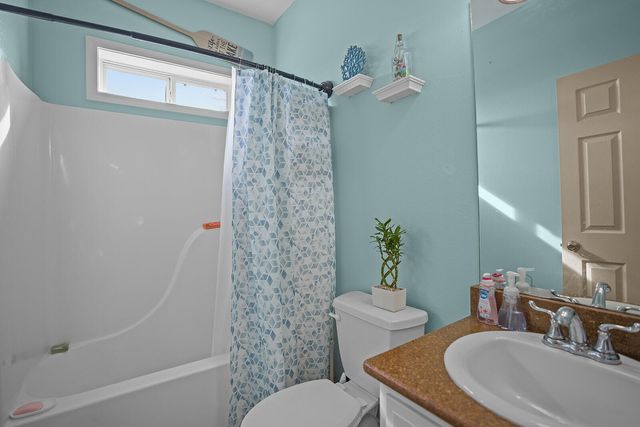 323 Larkspur Court, Ozark, MO 65721