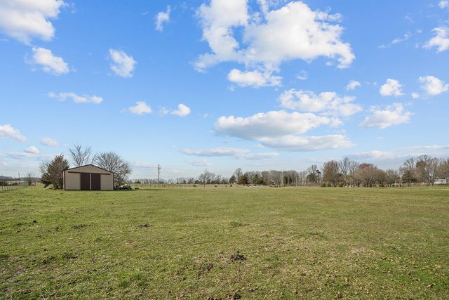 323 Larkspur Court, Ozark, MO 65721