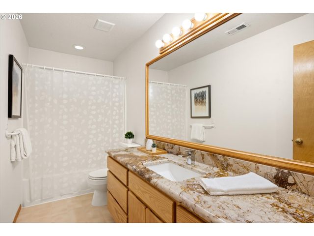 5395 Nw 137TH Ave, Portland, OR 97229