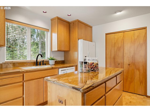 5395 Nw 137TH Ave, Portland, OR 97229