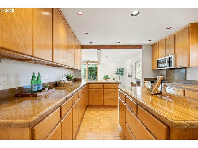 5395 Nw 137TH Ave, Portland, OR 97229