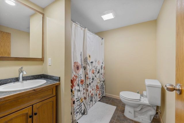 615 18th St SE, Minot, ND 58701