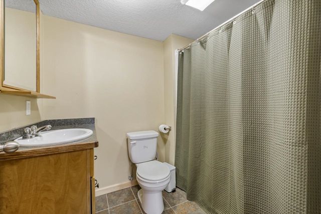 615 18th St SE, Minot, ND 58701