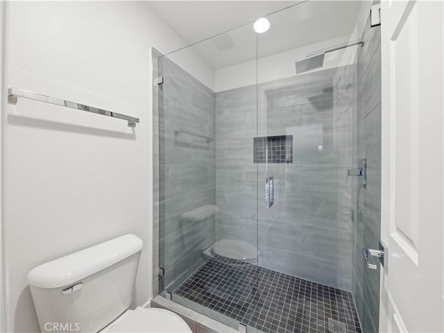 25710 Holiday C, Stevenson Ranch, CA 91381
