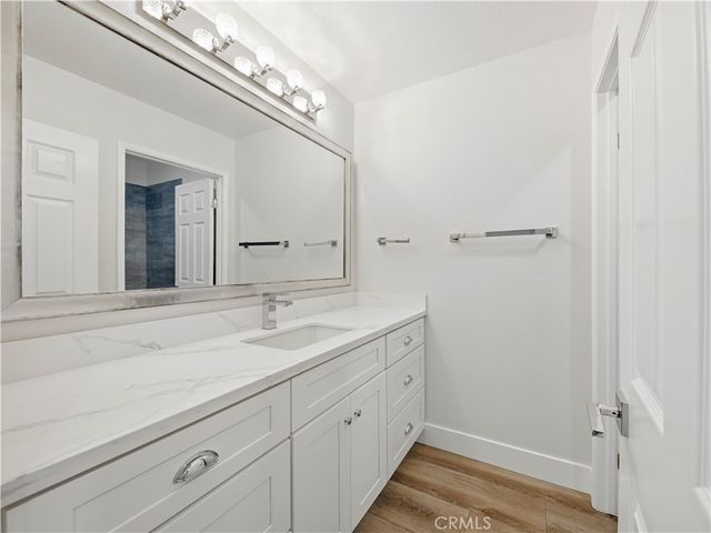 25710 Holiday C, Stevenson Ranch, CA 91381
