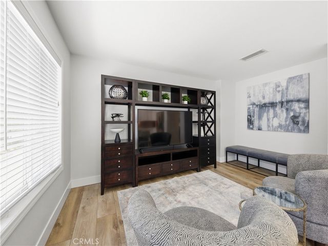 25710 Holiday C, Stevenson Ranch, CA 91381