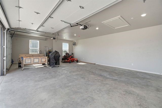 169 SW Elk Creek Loop, Cache, OK 73527