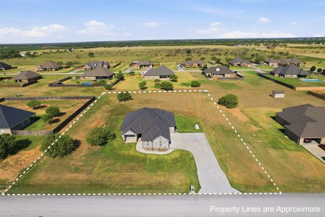 169 SW Elk Creek Loop, Cache, OK 73527
